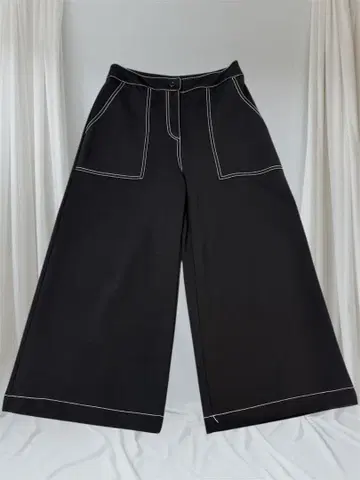 안나리타.엔네 이탈리아 고급 소재 블랙 와이드 레그 블랙 가우초 팬츠