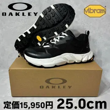 새상품 오클리 비브람 라이트 브리즈 블랙 화이트 25.0