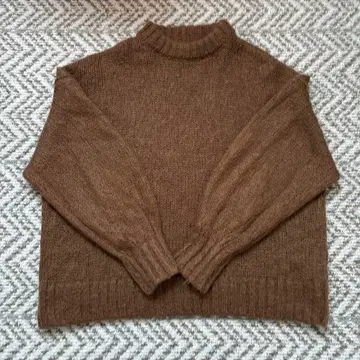 Mila Owen 브라운 모헤어 니트