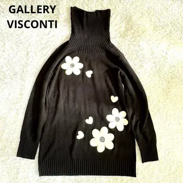 갤러리 비스콘티 니트 플라워 하트 롱 블랙 터틀넥
