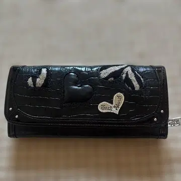 싱크비 블랙 하트 자수 장지갑