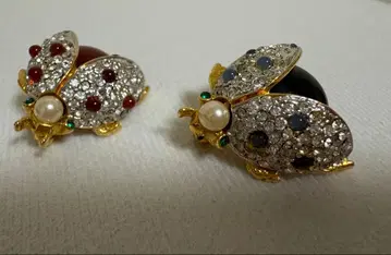 베스트 인터내셔널/무당벌레 브로치 2개 세트