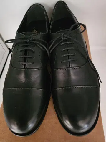 블랙 가죽 레이스업 슈즈