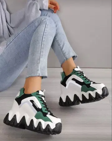 지그재그 밑창 하이컷 스니커즈 통굽 스니커즈