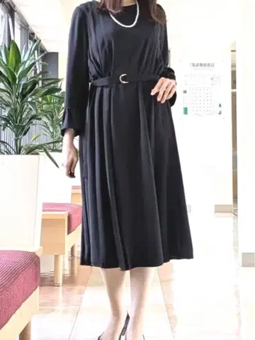 새상품 eur 3 에우루큐브 플리츠 턱 원피스 블랙 11호 L 사이즈