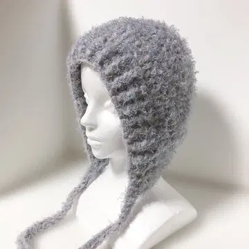 푹신푹신한 그레이 후드 부착 모자