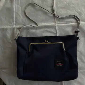 AYANOKOJI 네이비 숄더백
