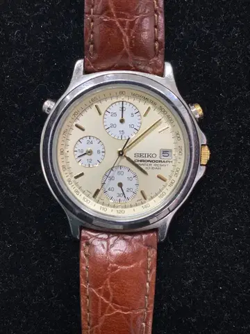 SEIKO 세이코. CHRONOGRAPH 손목시계. 7T27-6A70