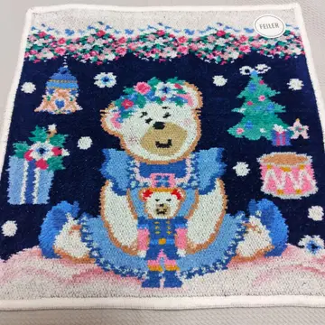 페이퍼 핸드커치프 리베&릴리아 더 너트 크래커 네이비 x 아이보리