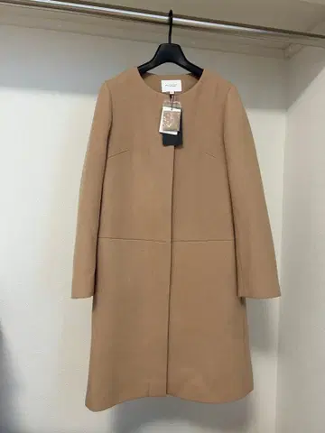 [택 포함 새상품] BEAUTY&YOUTH 비버 터치 노카라 코트