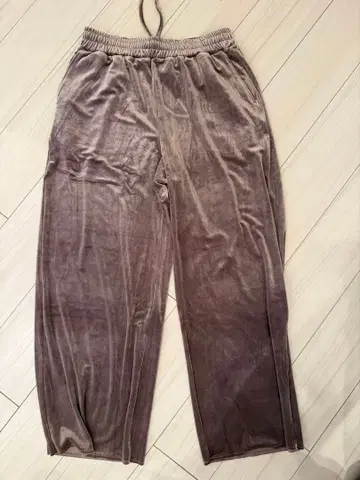 GREYCHORD 벨벳 와이드 팬츠 그레이