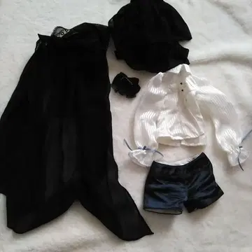 아즈라이트 블루 엘레강트