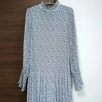 꽃무늬 프릴 옷깃 긴팔 원피스