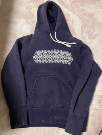 분위기 발군 가지색 선페이드 JOE McCOY 래글런 후드티 반다나 패턴