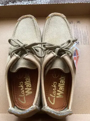 Clarks Wallabees 모카신 베이지