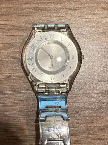 Swatch 실버 꽃무늬 여성용 손목시계
