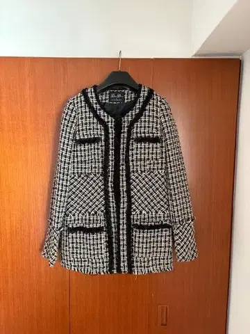 KEITA MARUYAMA 트위드 노카라 코트