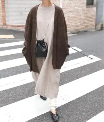 [ coca ] 드롭 숄더 하찌 볼륨 니트 가디건