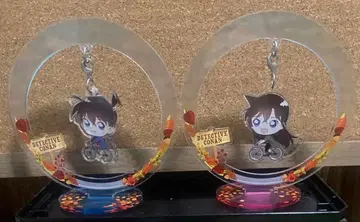 명탐정 코난 흔들리는 아크릴 스탠드 사이클링 신이치 & 란