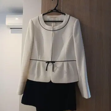 화이트 블랙 포멀 세트 15AR