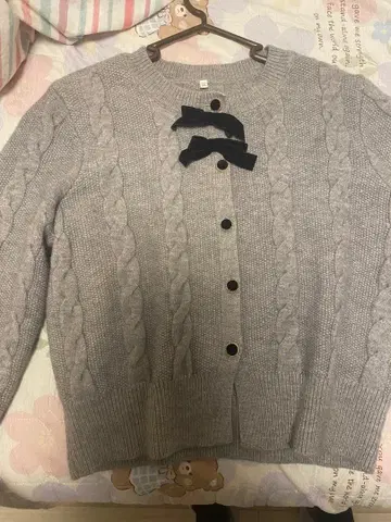그레이 케이블 니트 가디건