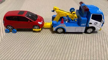 일하는 자동차 JAF 견인차