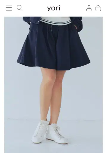 [택 포함 새상품] yori 발수 페스티벌 숏팬츠(navy 38 사이즈)