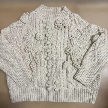 ZARA 케이블 니트 스웨터 긴팔 S 사이즈 니트