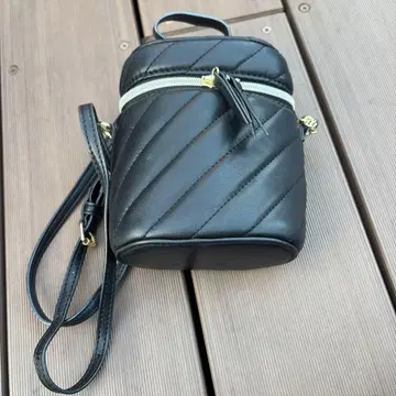 블랙 퀼팅 백팩