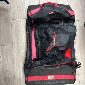 Atomic 스키용 백 캐스터 포함 블랙/레드