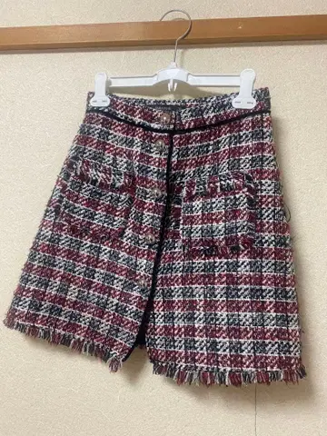 체크 무늬 트위드 미니 스커트