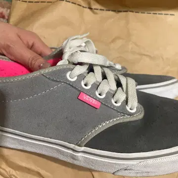 VANS 그레이/핑크 스니커즈