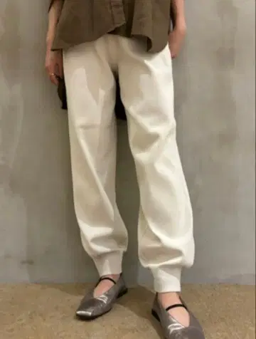 Mila Owen 맨투맨 스타일 조거 니트 팬츠