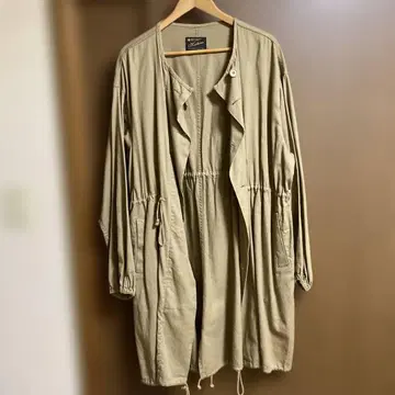 키스톤 베이지 롱 코트