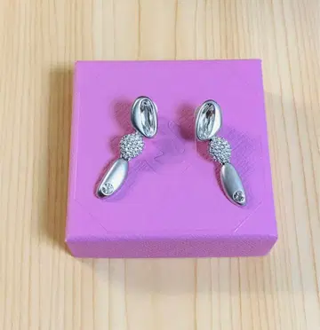 스와로브스키 Swarovski 빈티지 귀찌