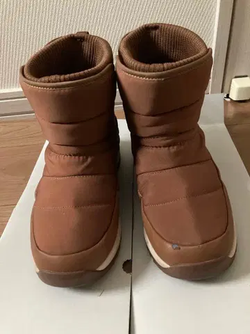 와일드 띵스 브라운 숏부츠