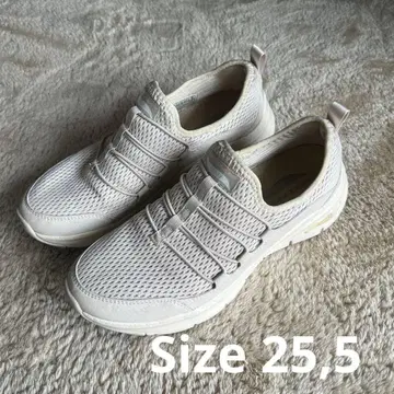 새상품급 Skechers arch fit 슬립온 사이즈 25.5