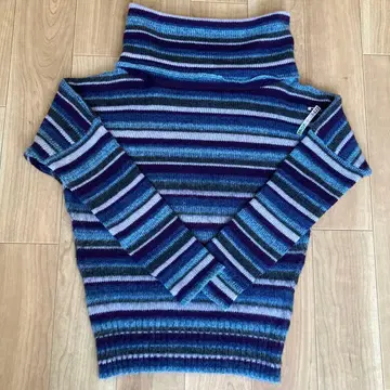 D&G 돌체앤가바나 블루 계열 스트라이프 터틀넥 니트