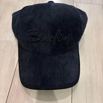 [ 2025년 모델 ] 브리핑 블랙 코듀로이 캡