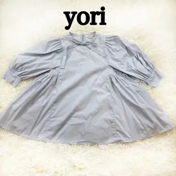 [ Yori ] 사이드 개더 블라우스 퍼프 슬리브 라이트 블루 리본 36