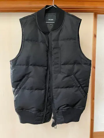 BEAMS 다운 베스트 M 사이즈