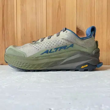 ALTRA 트레일 러닝화 올리브/그레이 박스 포함