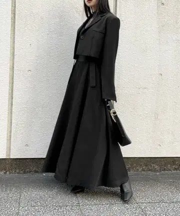 [ LVEU. ] 플레어 스커트 새상품