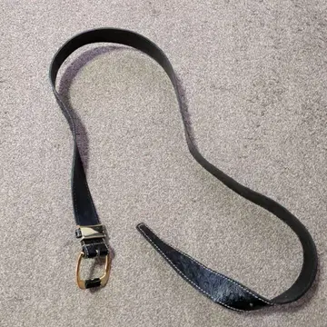 블랙 엠보 가죽 벨트 골드 컬러 버클 익명 배송 배송비 포함