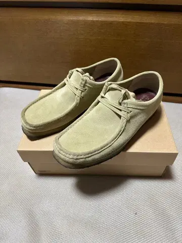 Clarks Wallabee 베이지