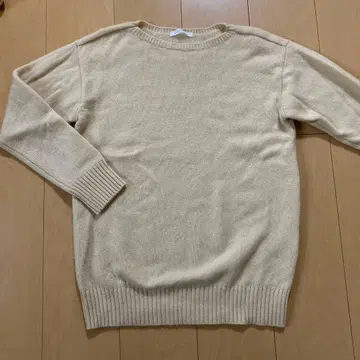 GALERIE VIE 베이지 크루넥 니트