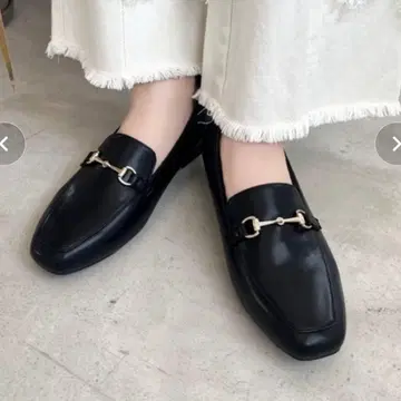 오리엔탈 트래픽 펌프스 스퀘어토 로퍼