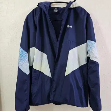 언더아머 여성용 트레이닝 우븐 아우터 L 사이즈