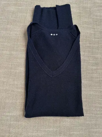 쓰리닷츠 캐시미어 100% V 롱 니트 네이비