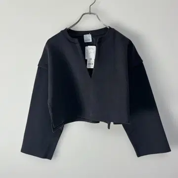 새상품 ROSE BUD 크롭 맨투맨 블랙